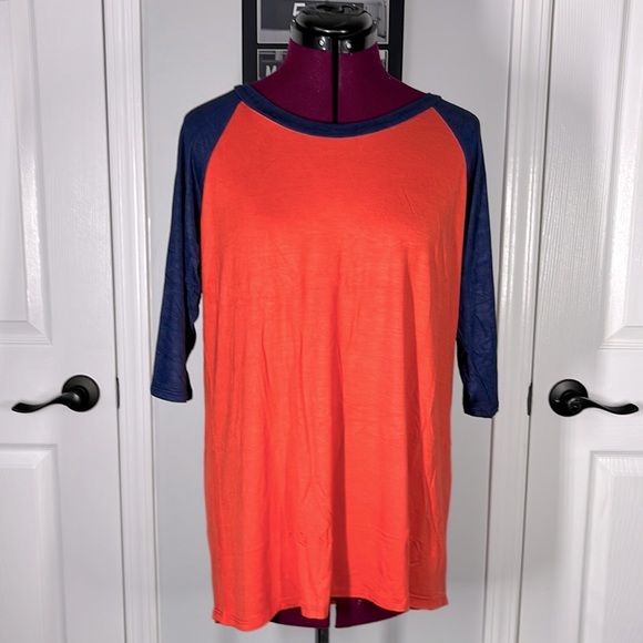 Honey & Lace Monrovia Raglans - Picture 1 of 5